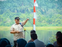 Sambut HUT ke-81 RI, TP PKK Batu Bara Gaungkan Gerakan Peduli Lingkungan di Danau Laut Tador
