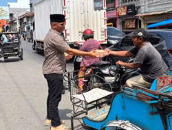 Satresnarkoba Polres Labusel Berbagi di Jumat Berkah, Hadirkan Senyum untuk Masyarakat Kotapinang