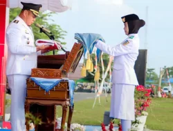 Wabup Syafrizal Pimpin Upacara Penurunan Bendera HUT ke-81 Kemerdekaan RI di Batu Bara