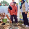 Bupati Batu Bara Letakkan Batu Pertama Pembangunan Videotron di Sei Bejangkar