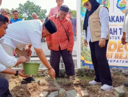 Bupati Batu Bara Letakkan Batu Pertama Pembangunan Videotron di Sei Bejangkar