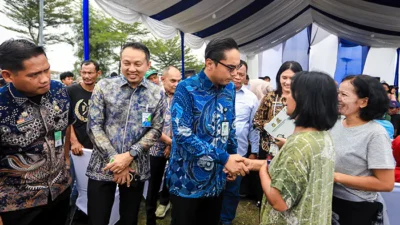 Rico Waas Hadirkan Jaminan Perlindungan Sosial bagi 150 Pemulung TPA Terjun
