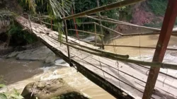 Jembatan Gantung Namo Suro Lama
