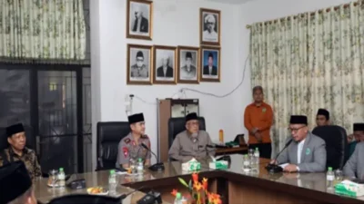 Kapolsek Medan Timur Kompol Raymond GM Hutagalung Dampingi Kapoldasu Silaturahmi ke MUI Sumut